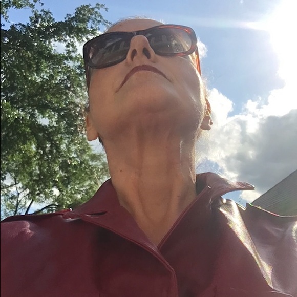 Serena Wiilliams  red plum leather 🧥 - Picture 4 of 8